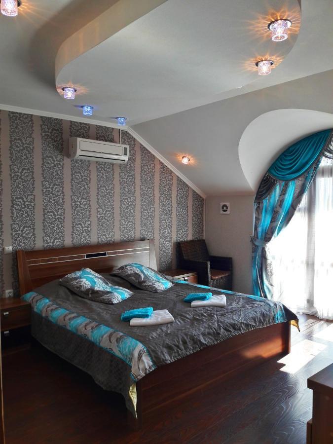 Kristall Hotel Bosteri Exterior foto